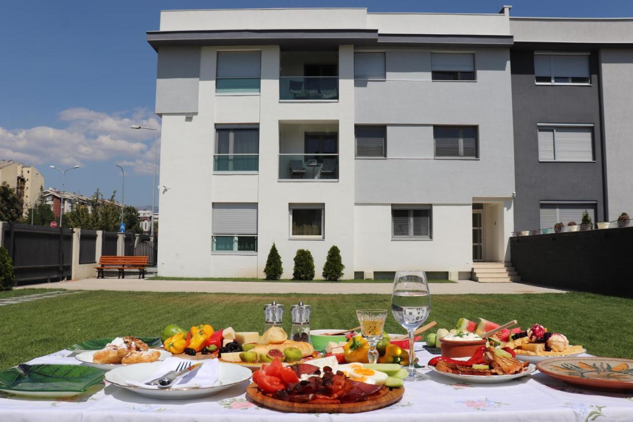 Foxxy Luxury Apartments Skopje Luaran gambar